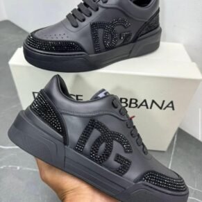 Buy trendy type and explore the best online store for clothes and shoes