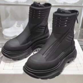 Buy trendy type in black ankle boots with platform soles and zipper closure, perfect for Ghana shoppers seeking stylish footwear and comfort.