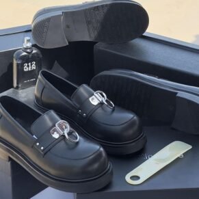 Buy trendy type shoes in Nigeria and best online store for clothes and shoes in Nigeria
