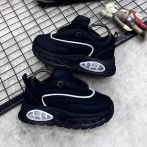 Buy trendy type sneakers in Nigeria and explore the best online store for clothes and shoes in Nigeria.