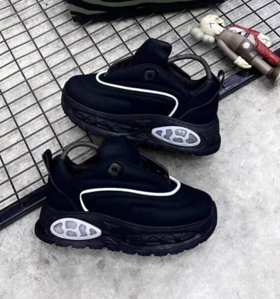 Buy trendy type sneakers in Nigeria and explore the best online store for clothes and shoes in Nigeria.