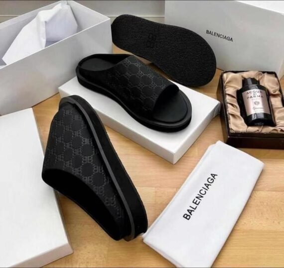 Buy trendy type of shoes