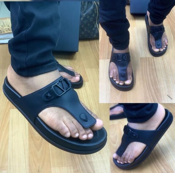 Valentine Garavani Slippers